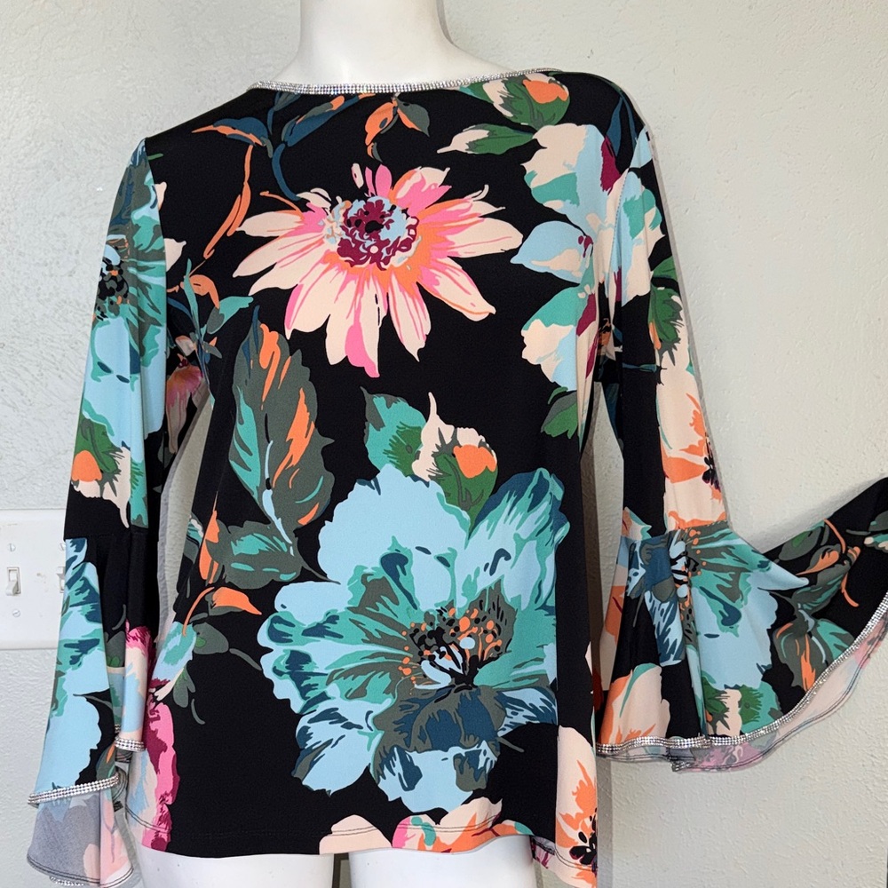 Prelude Floral Bell Sleeve Bling Rhinestone Embellished Stretch Knit Blouse Sz L